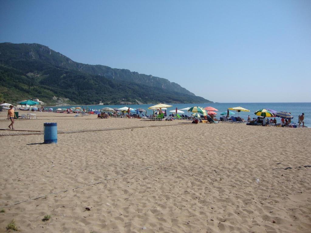 Alkyon Beach Hotel Agios Georgios Pagon Bagian luar foto